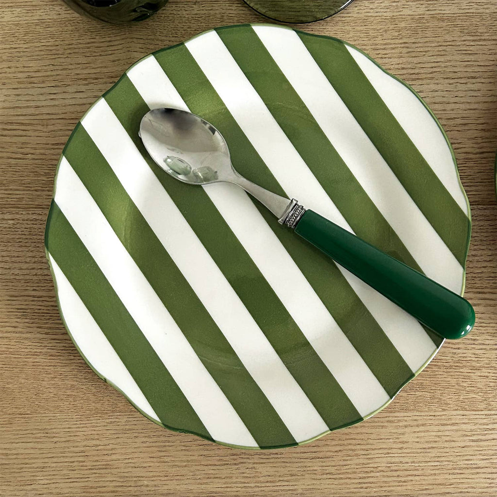 Cucharilla de café verde de acero inoxidable con borde dentado: Verde