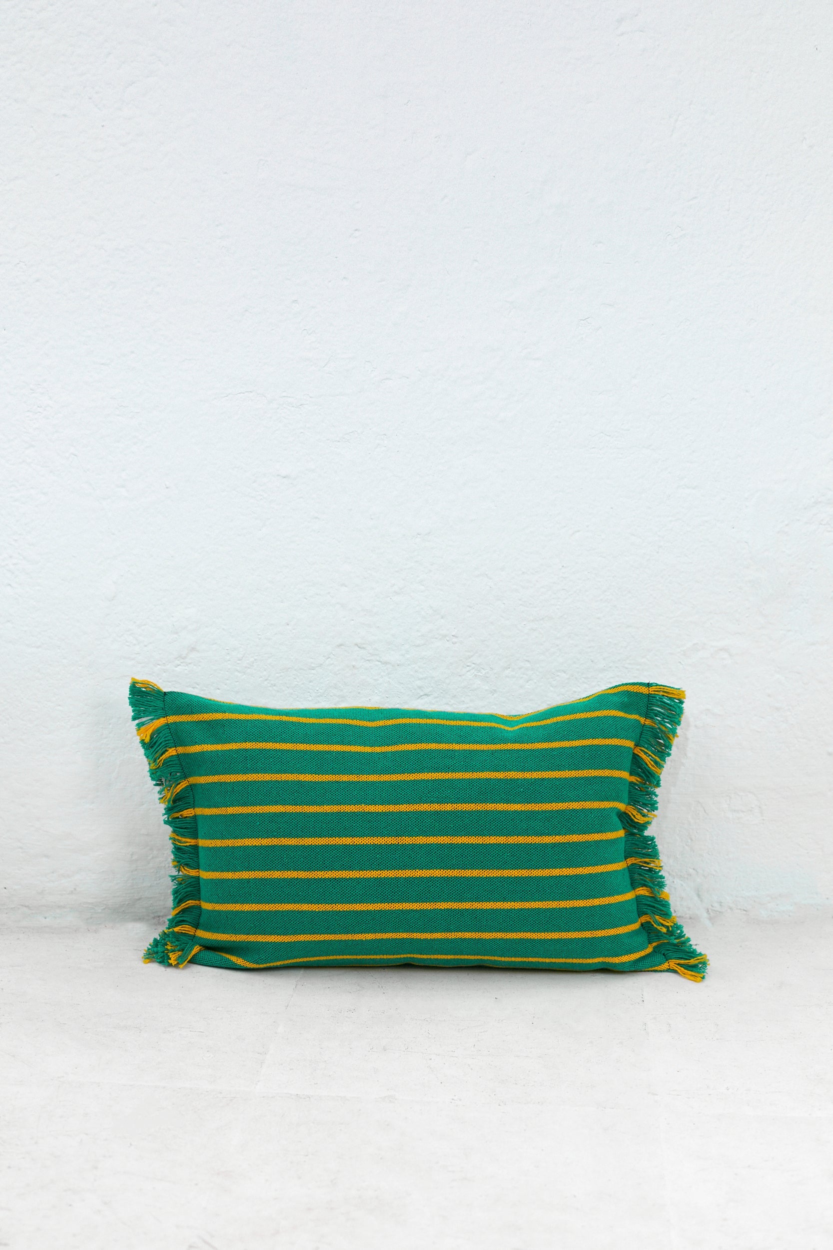 Funda cojín rayas granada verde 30cmx45cm