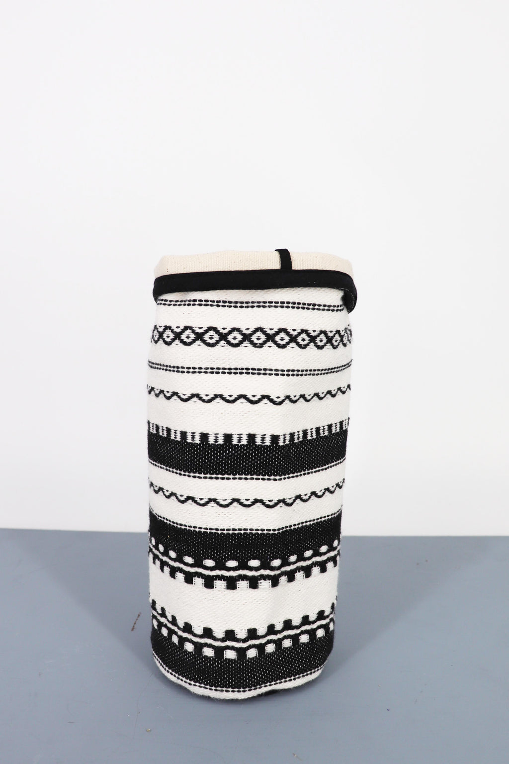 Funda Jarrón M Alpujarra negra y blanca